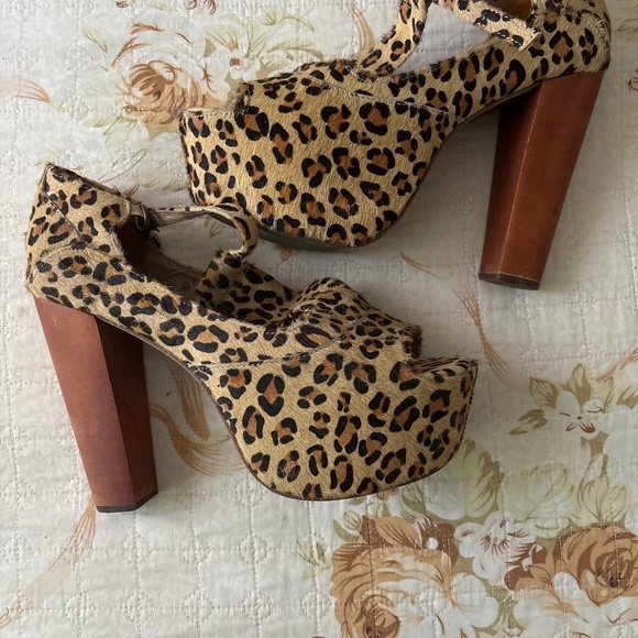 Cheetah platforms - Picture 1 of 3